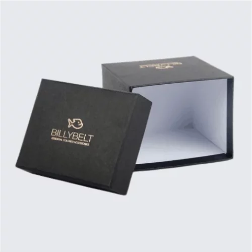 Eco-friendly belt packaging with sleek graphics.